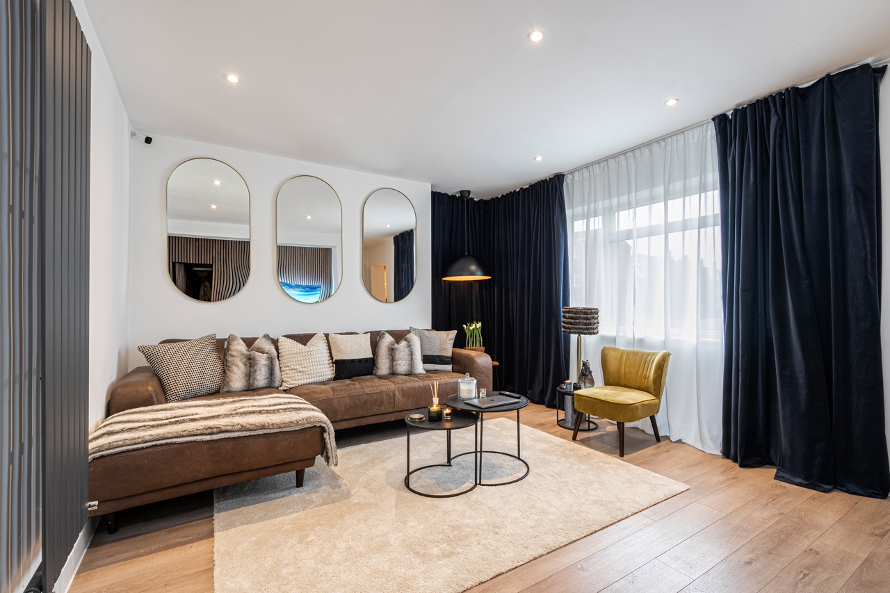 Petevelvet Property 037 Traditional architecture property photographer London