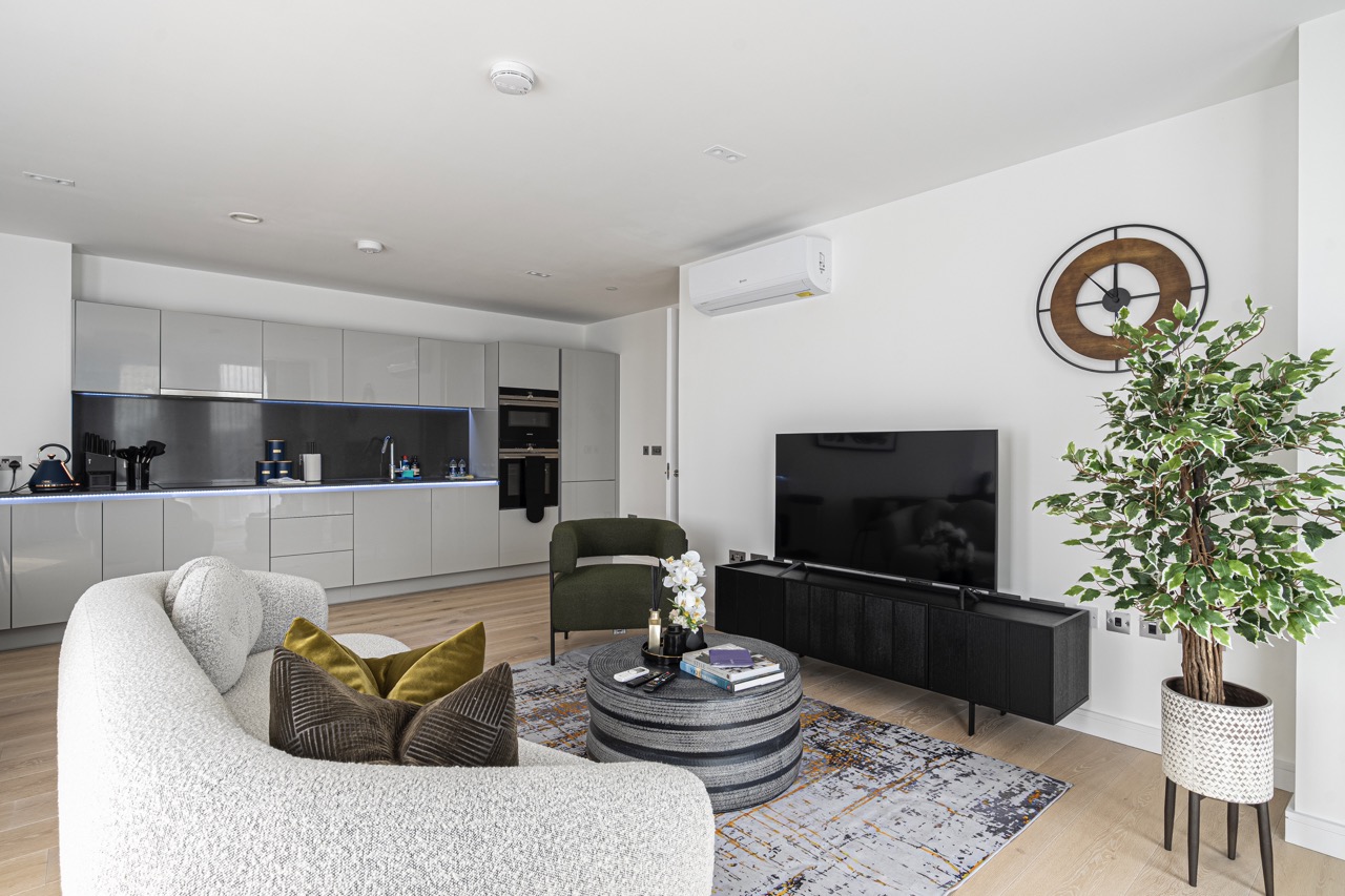 Petevelvet Property 051 Gym facility property photographer London